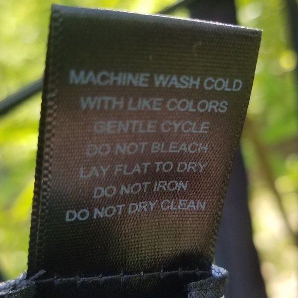 NWT Skull One Piece Bathing Suit Size M~ Hot Topic - Picture 6 of 7